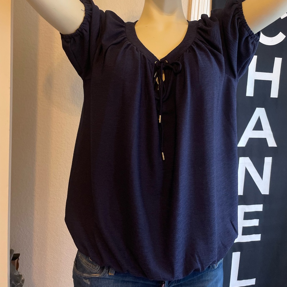 Micheal Kors L NWT Women's Navy Top